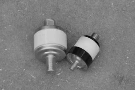 真空開關(guān)管外絕緣被擊穿的原因有哪些？