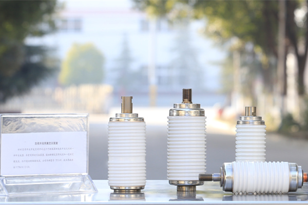 真空開(kāi)關(guān)管接觸點(diǎn)一般采用什么材質(zhì)？